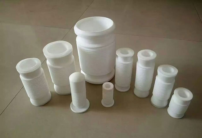 金氟隆鋼襯四氟直管質(zhì)量好、價格合理.jpg